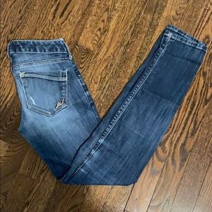 Express low rise medium wash skinny jeans 00R
